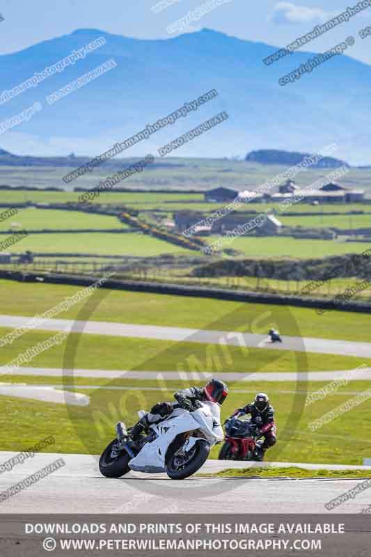 anglesey no limits trackday;anglesey photographs;anglesey trackday photographs;enduro digital images;event digital images;eventdigitalimages;no limits trackdays;peter wileman photography;racing digital images;trac mon;trackday digital images;trackday photos;ty croes